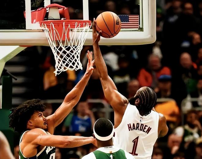 字母哥伤退骑士力克雄鹿取三连胜