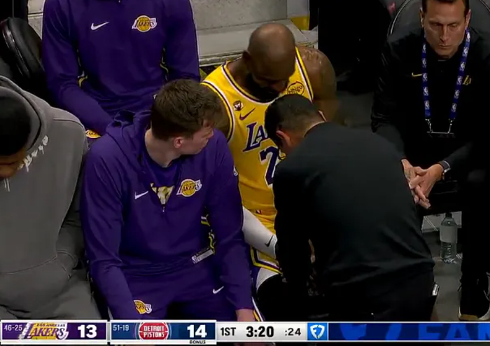 湖人惜败活塞 詹姆斯创纪录难救主