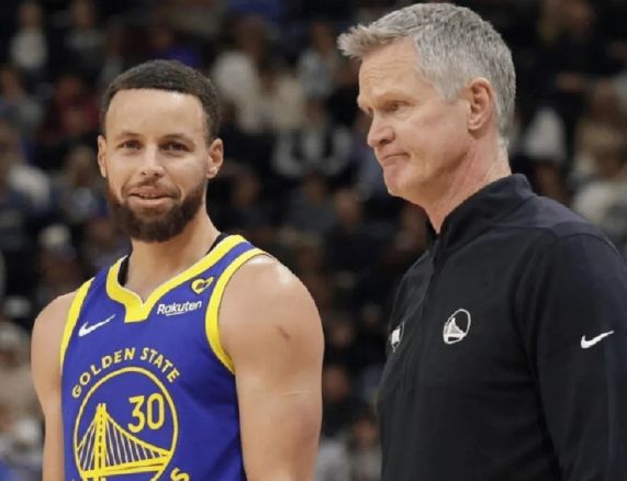 库里引领勇士市值飙升至113亿美元，球队引援乏