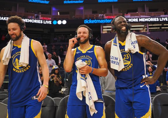 库里引领勇士市值飙升至113亿美元，球队引援乏