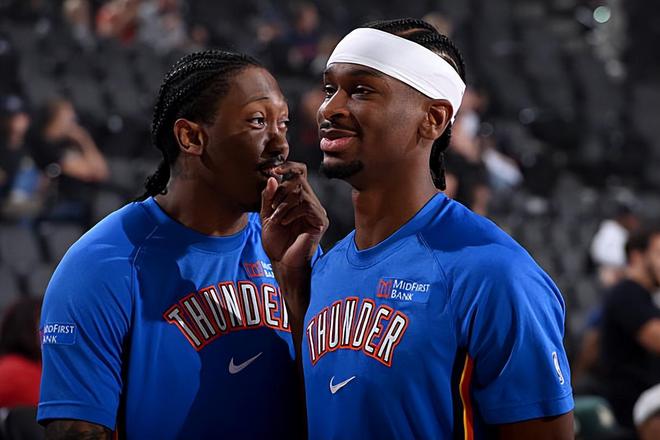 雷霆大胜快船豪取七连胜 杰伦-威廉姆斯关键表现